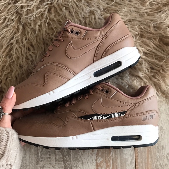 NWT Nike Air Max 1 Special edition - Picture 3 of 8